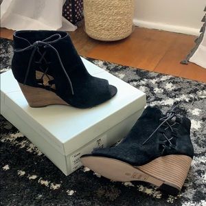 Lace up wedges - perfect for summer!